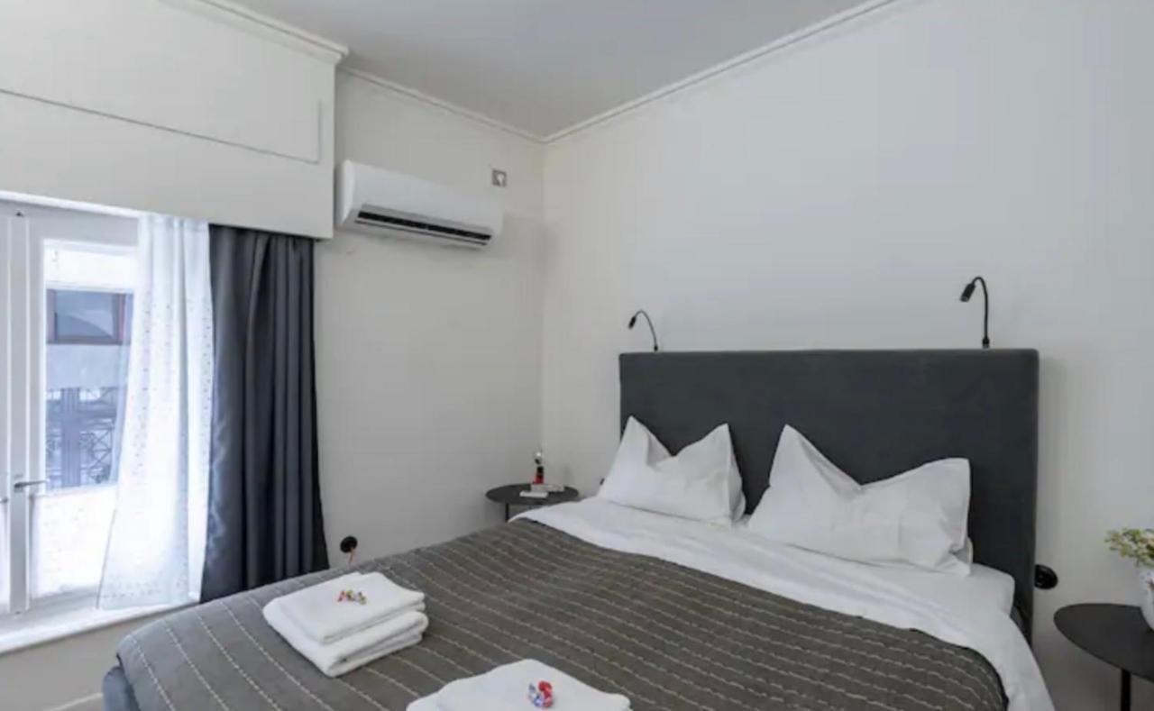 House In House At The Heart Of Exarchia, Extremely Central Атина Екстериор снимка
